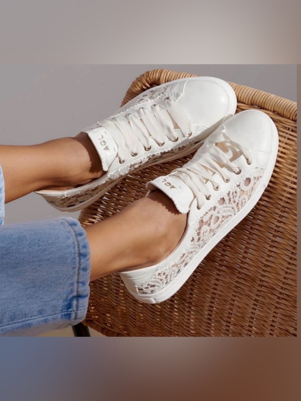 AGL NWT White Lace Floral Leather Sneakers – Elegant Cutout Design Made in Italy
